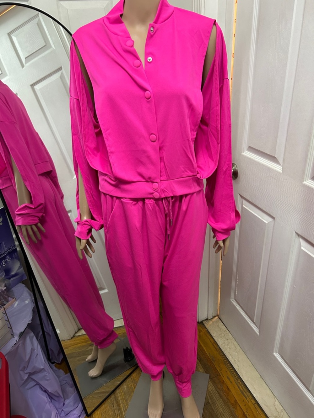 Vibrant Hot Pink Button-Front 2pc pants set with Side Slit Sleeves - Picture 3 of 6